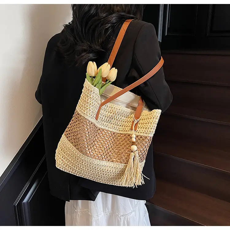Women's Textured Straw Shoulder Bag Large Capacity New Spring Summer — feature 16