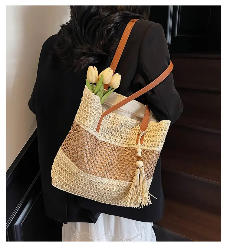 Women's Textured Straw Shoulder Bag Large Capacity New Spring Summer — feature 2