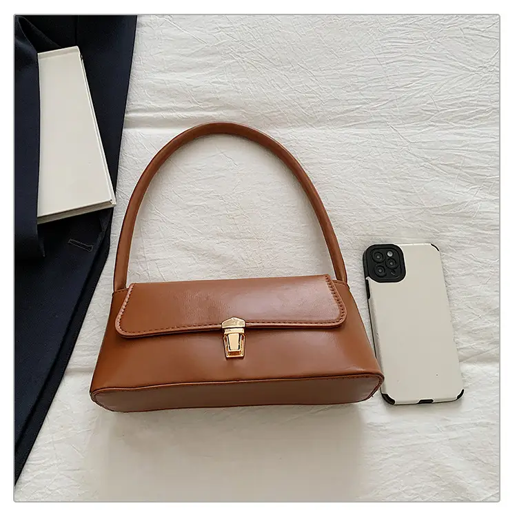 Black Leather Shoulder Bag for Women 2026 New Trend — feature 13