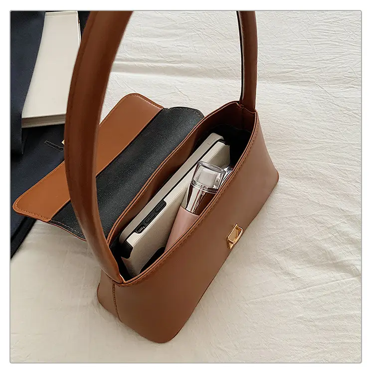 Black Leather Shoulder Bag for Women 2026 New Trend — feature 23