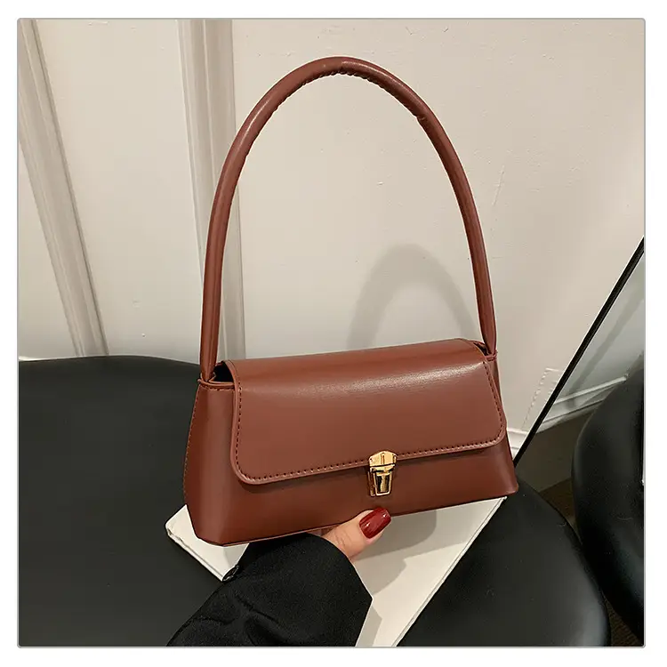 Black Leather Shoulder Bag for Women 2026 New Trend — feature 32