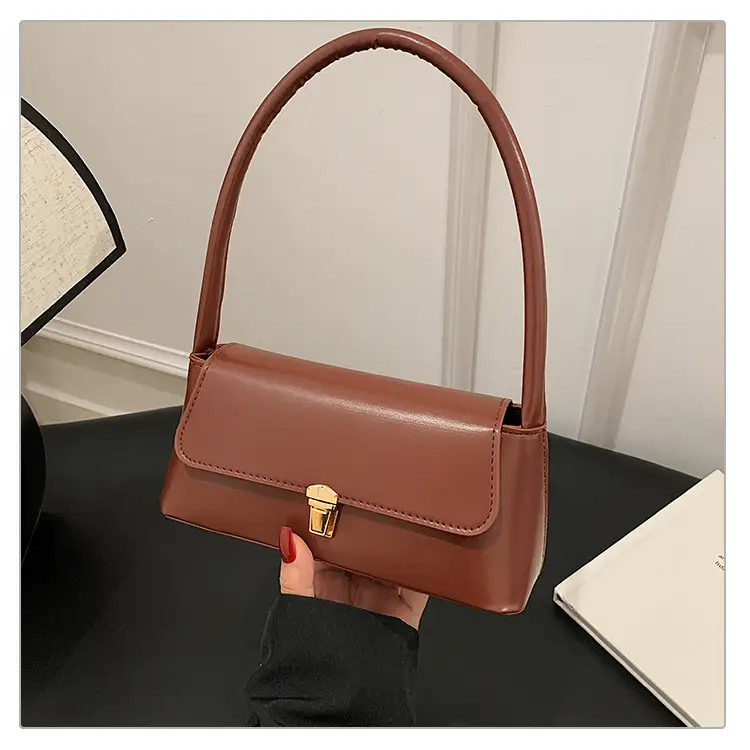 Black Leather Shoulder Bag for Women 2026 New Trend — feature 33