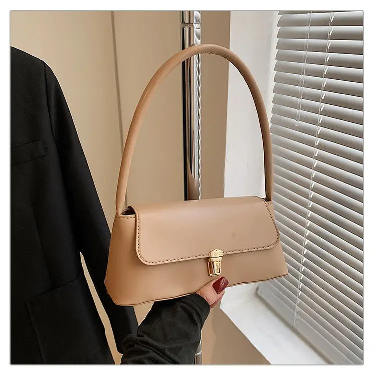 Black Leather Shoulder Bag for Women 2026 New Trend — feature 35