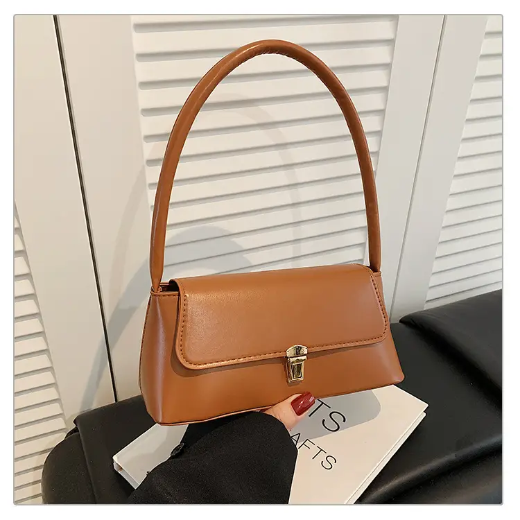 Black Leather Shoulder Bag for Women 2026 New Trend — feature 38