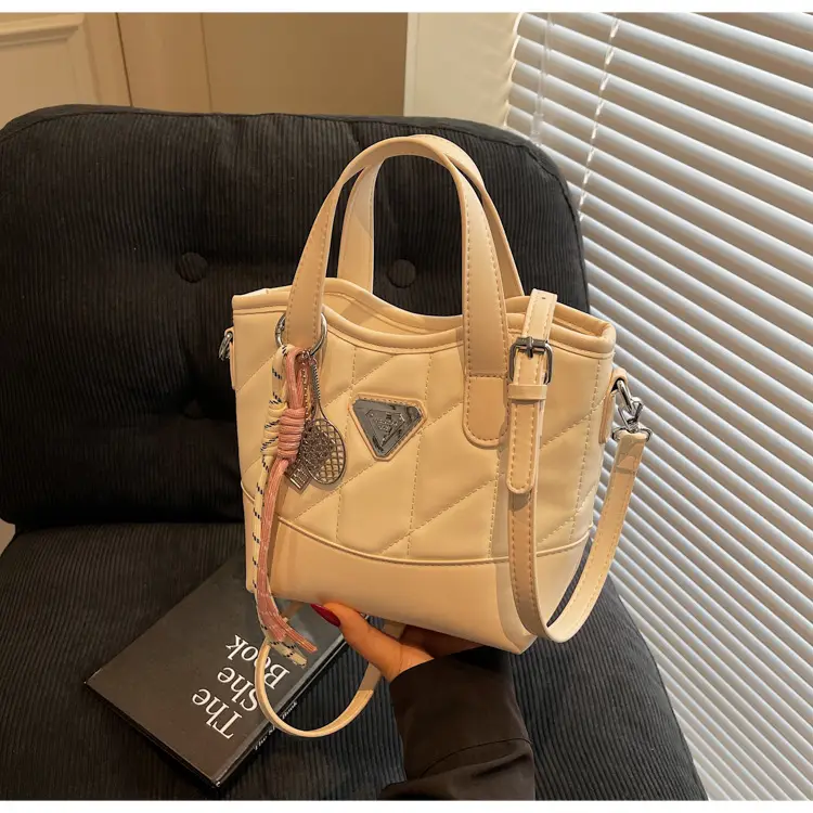 Black Crossbody Bag for Women 2026 New French Style — feature 29