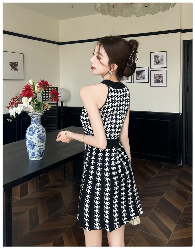 Real Shot of Hepburn Style French Black Letter Halter Dress for Women Summer Waist Slimming Elegant Little Black Dress Knitted Skirt — feature 7