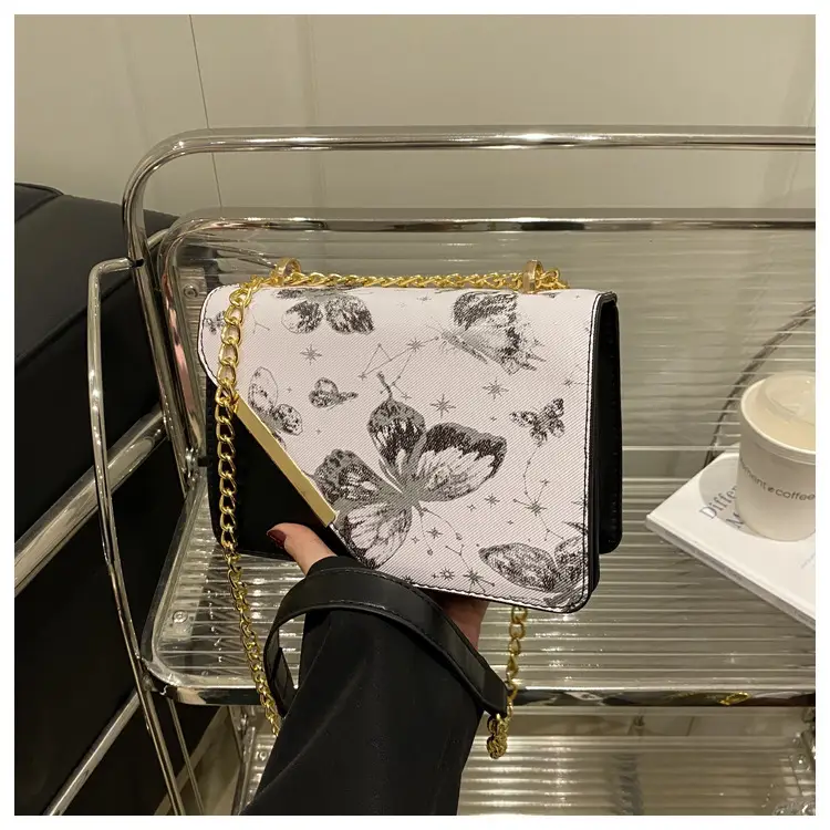 Printed Butterfly Women's 2025 Winter Bag — feature 8