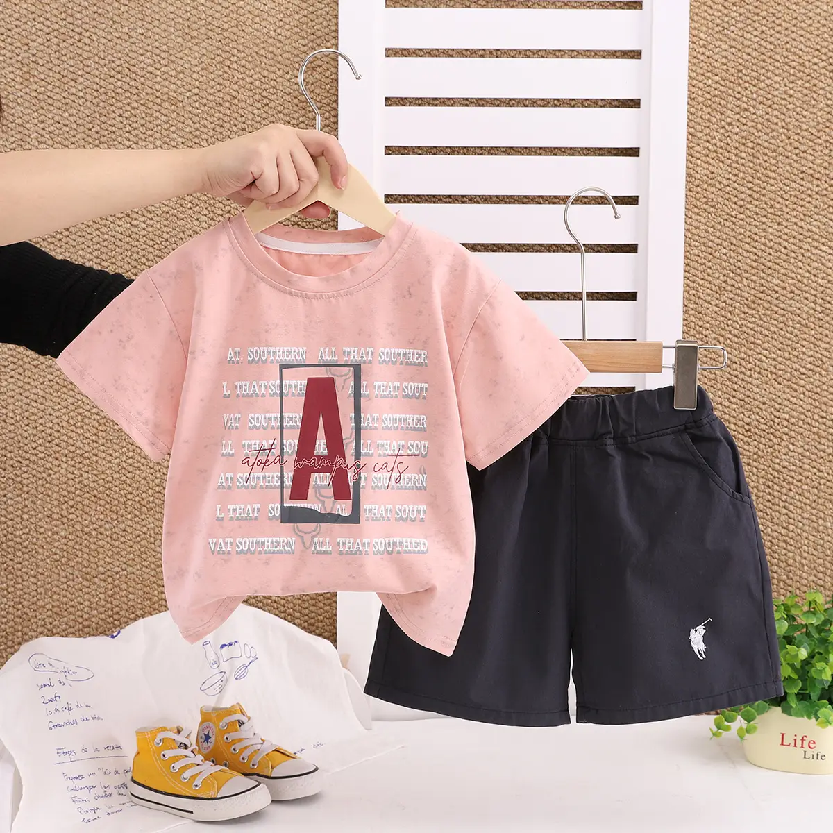 Boys Summer 2-Piece Printed T-Shirt & Shorts Set Pink Black — feature 2