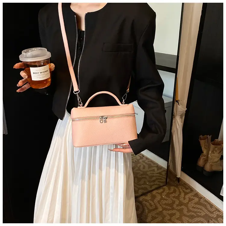 Women's Cream Elephant Design Shoulder Bag 2025 — feature 20