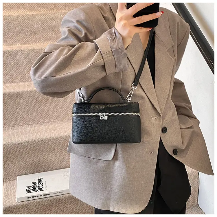 Women's Cream Elephant Design Shoulder Bag 2025 — feature 27