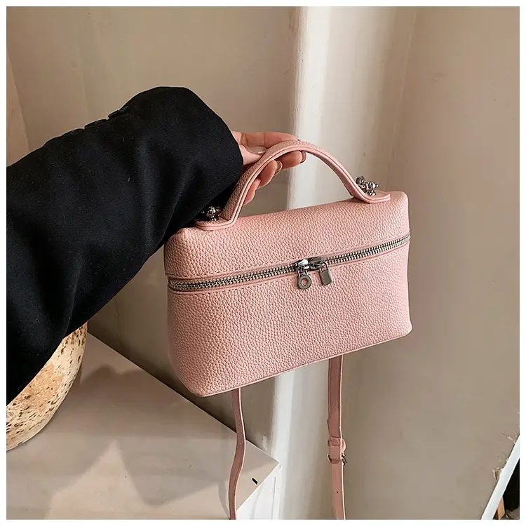 Women's Cream Elephant Design Shoulder Bag 2025 — feature 32