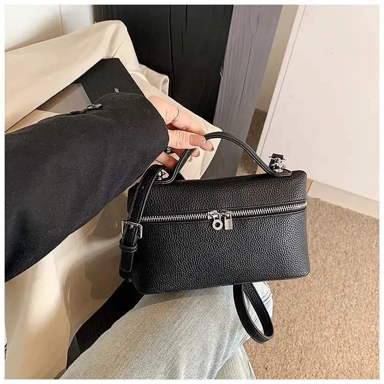 Women's Cream Elephant Design Shoulder Bag 2025 — feature 34