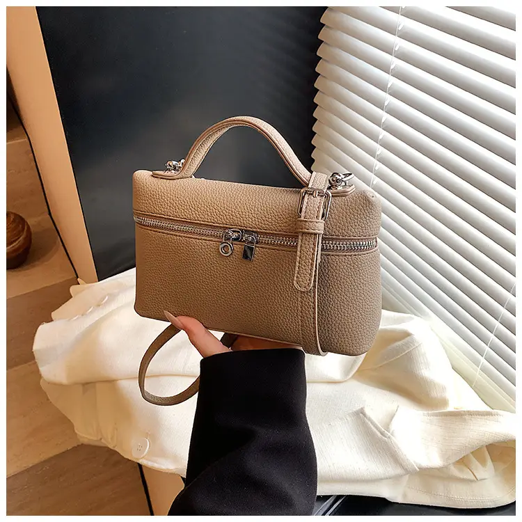 Women's Cream Elephant Design Shoulder Bag 2025 — feature 37