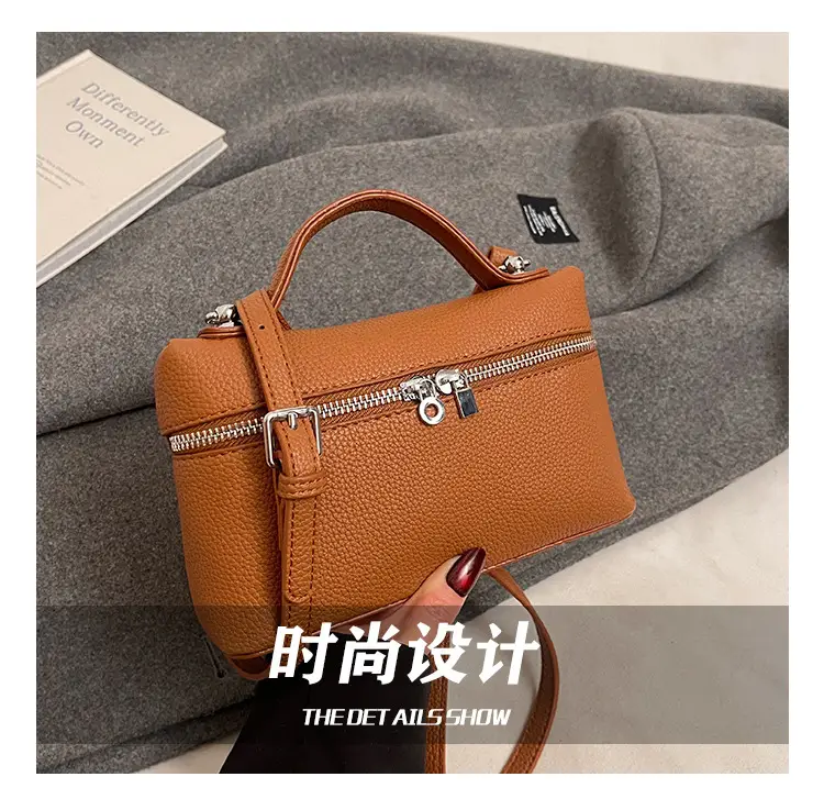 Women's Cream Elephant Design Shoulder Bag 2025 — feature 8