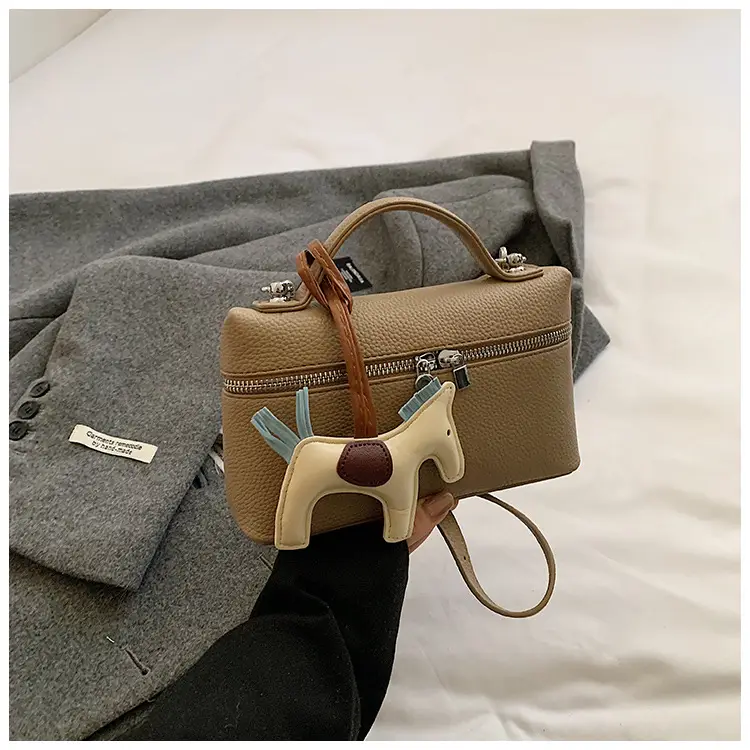 Women's Cream Elephant Design Shoulder Bag 2025 - Image 3
