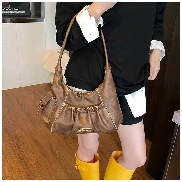 Black Pleated Shoulder Bag for Women 2025 — feature 12