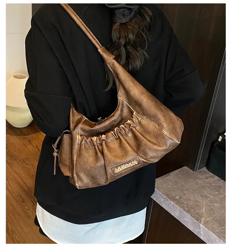 Black Pleated Shoulder Bag for Women 2025 — feature 2