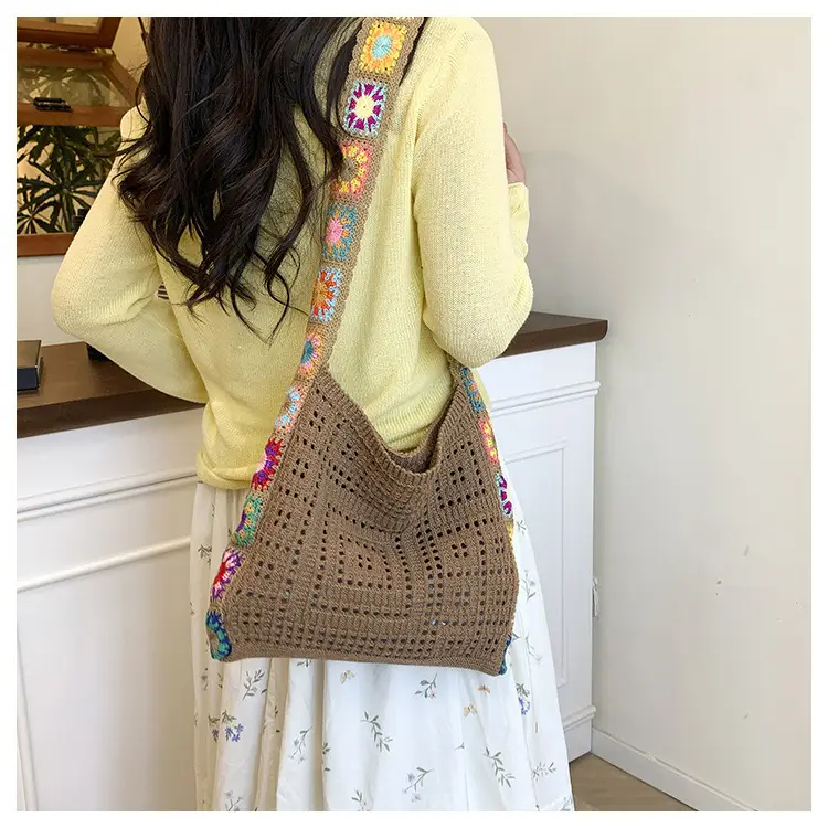 Women's Wool Knitted Sunflower Crossbody Bag — feature 11