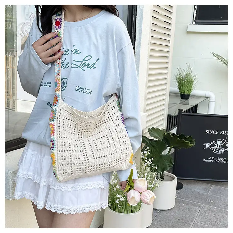 Women's Wool Knitted Sunflower Crossbody Bag — feature 18