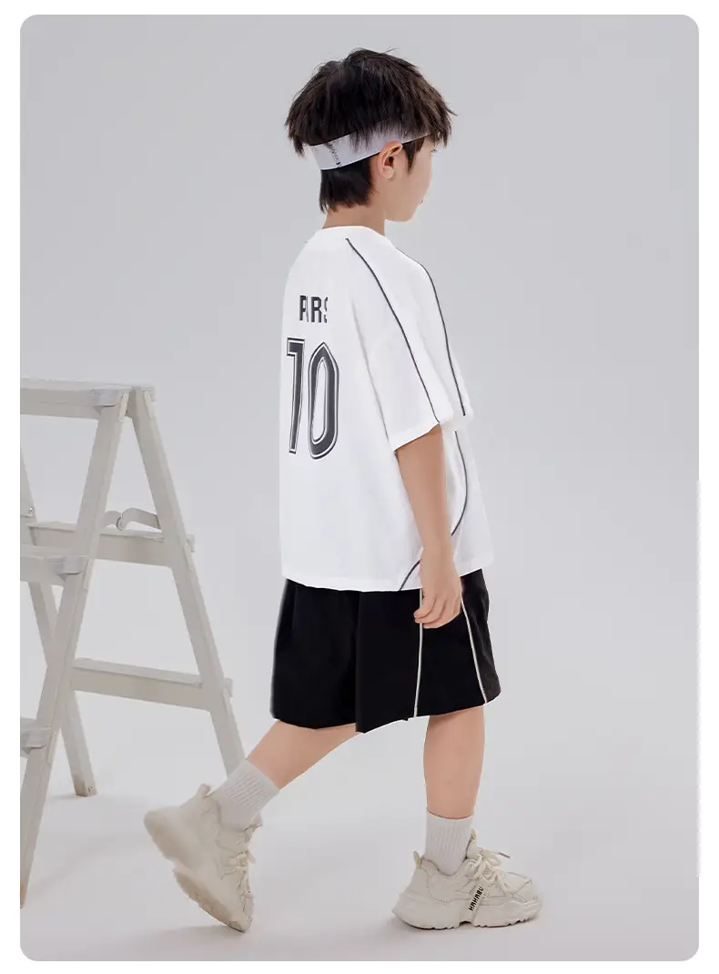 Boys' Paris 10 Jersey Sportswear Set Large — feature 10