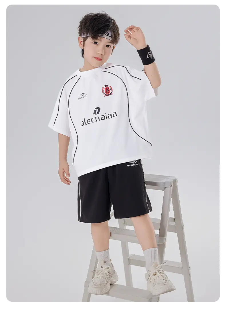 Boys' Paris 10 Jersey Sportswear Set Large — feature 12