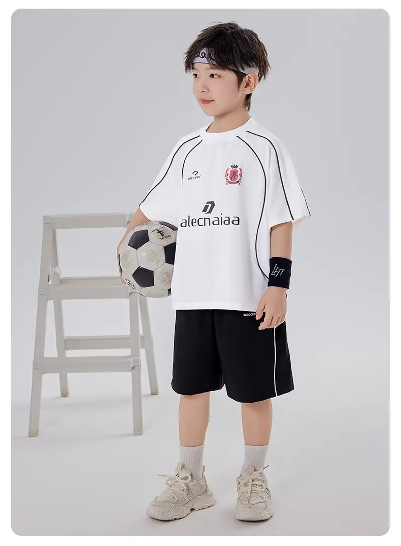 Boys' Paris 10 Jersey Sportswear Set Large — feature 5