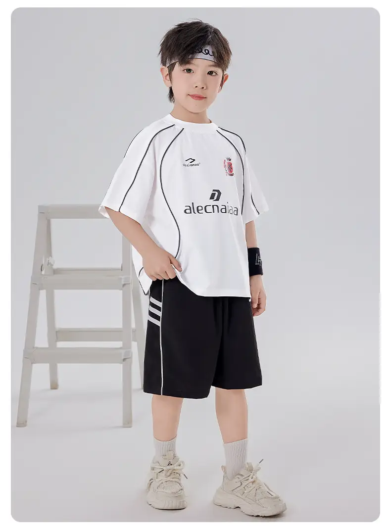 Boys' Paris 10 Jersey Sportswear Set Large — feature 6