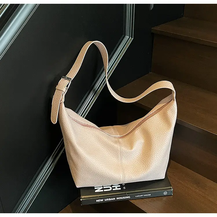 Women's Beige Leather Shoulder Bag 2025 New Style — feature 19