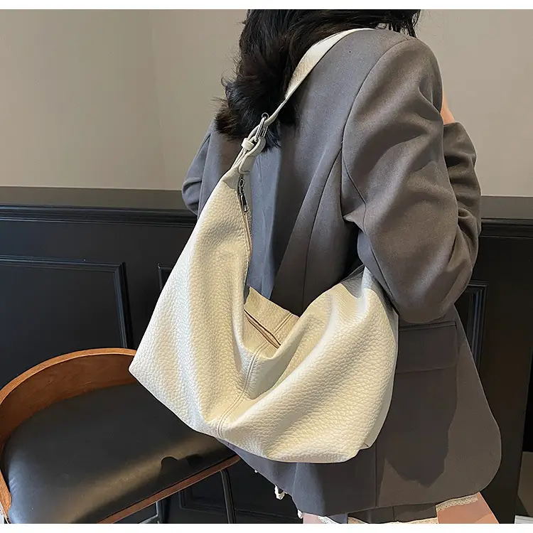 Women's Beige Leather Shoulder Bag 2025 New Style — feature 21