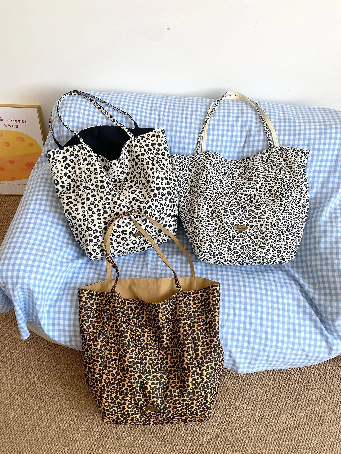 Retro Leopard Print Korean Double-Sided Large Canvas Bag - Image 5