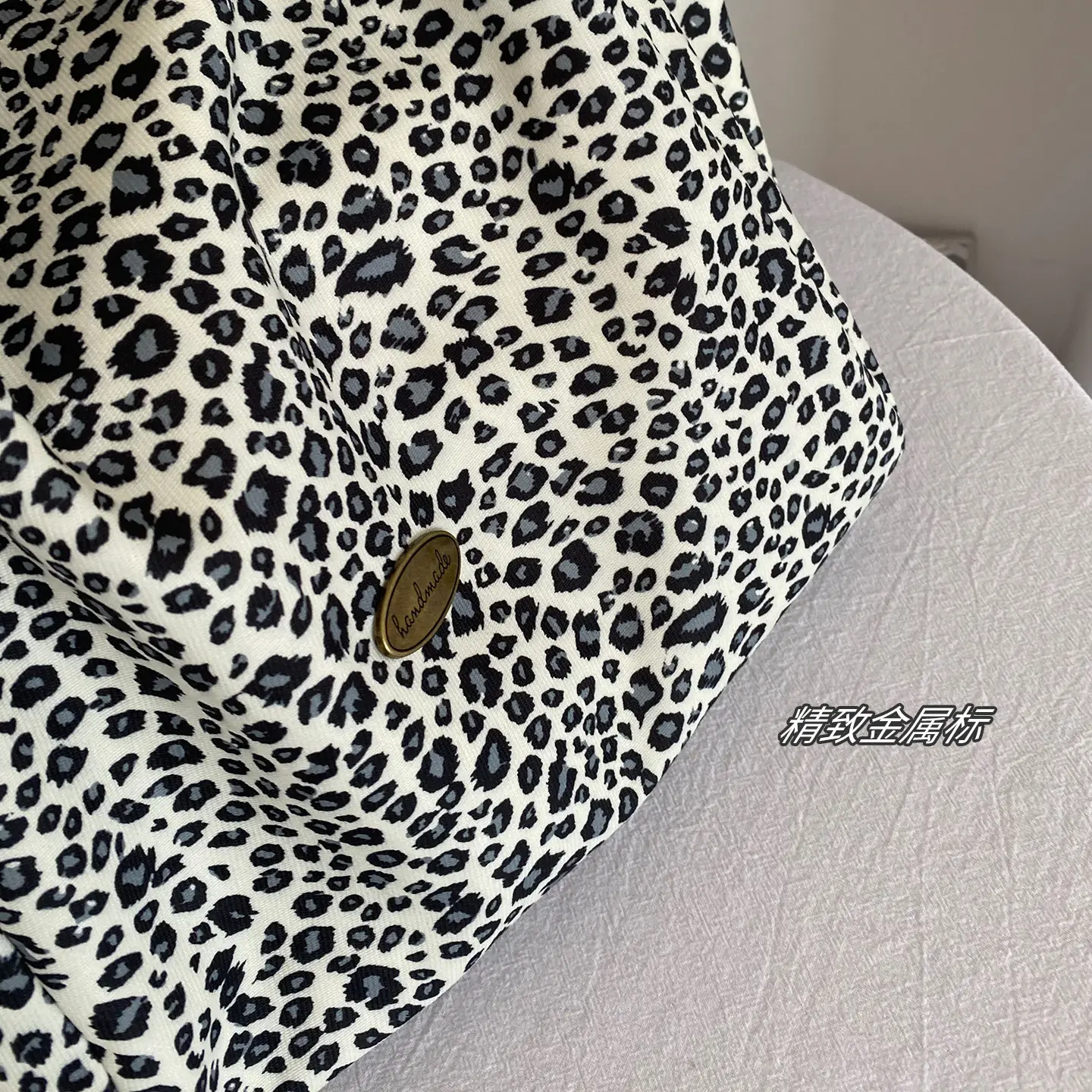 Retro Leopard Print Korean Double-Sided Large Canvas Bag — feature 13