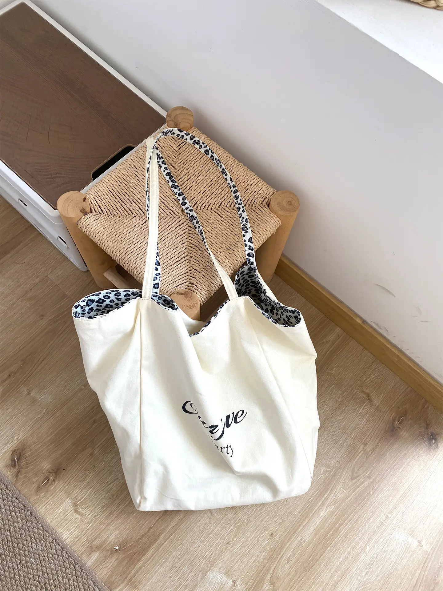 Retro Leopard Print Korean Double-Sided Large Canvas Bag — feature 9