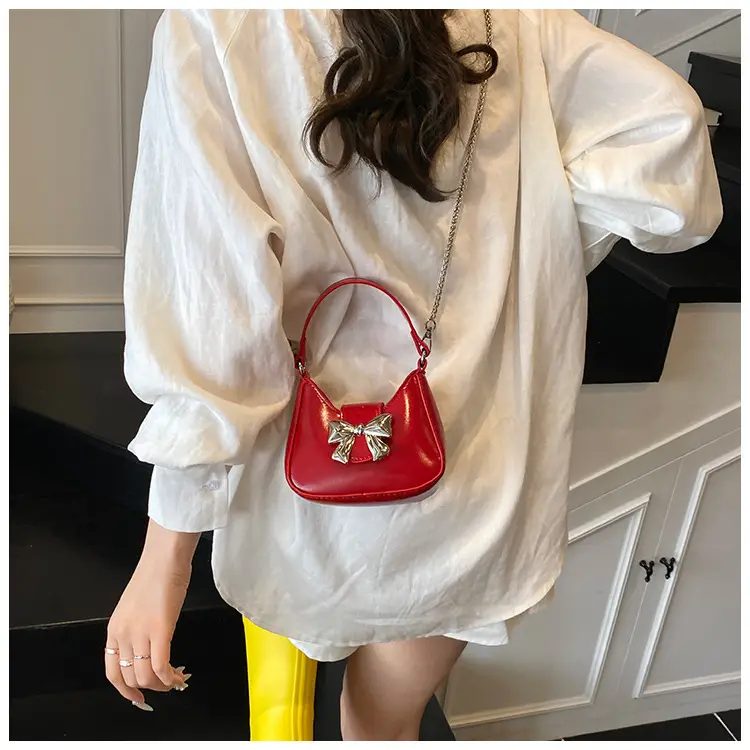 Red Mini Bow Shoulder Crossbody Bag 2024 — feature 10