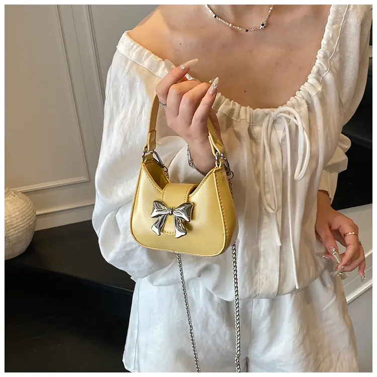 Red Mini Bow Shoulder Crossbody Bag 2024 — feature 11