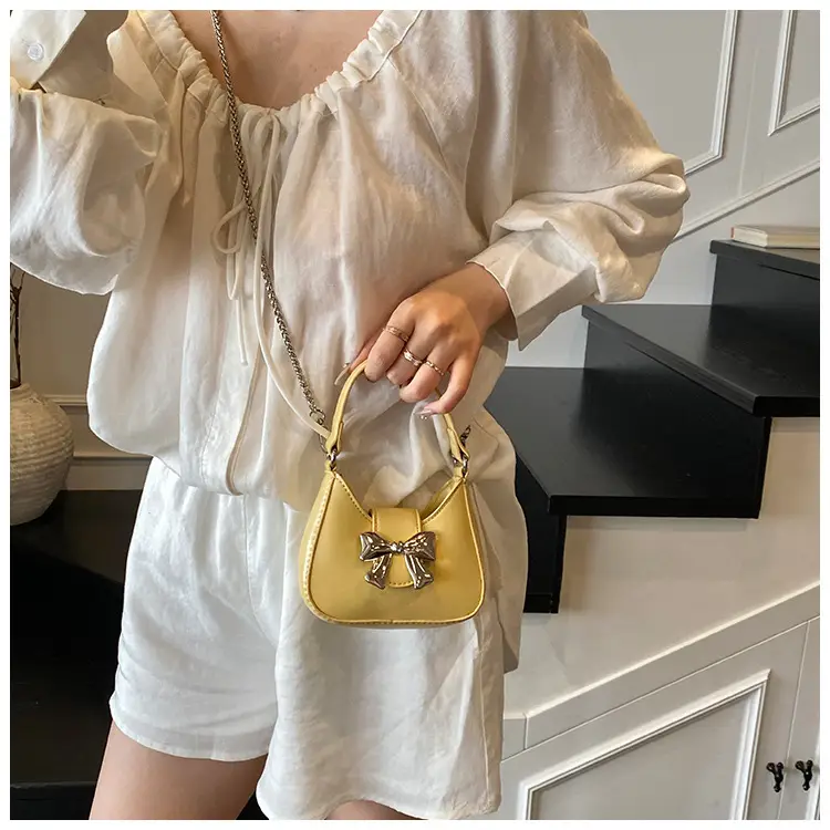 Red Mini Bow Shoulder Crossbody Bag 2024 — feature 12