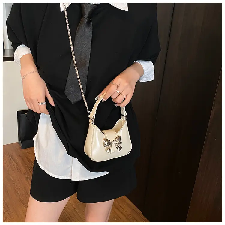 Red Mini Bow Shoulder Crossbody Bag 2024 — feature 15