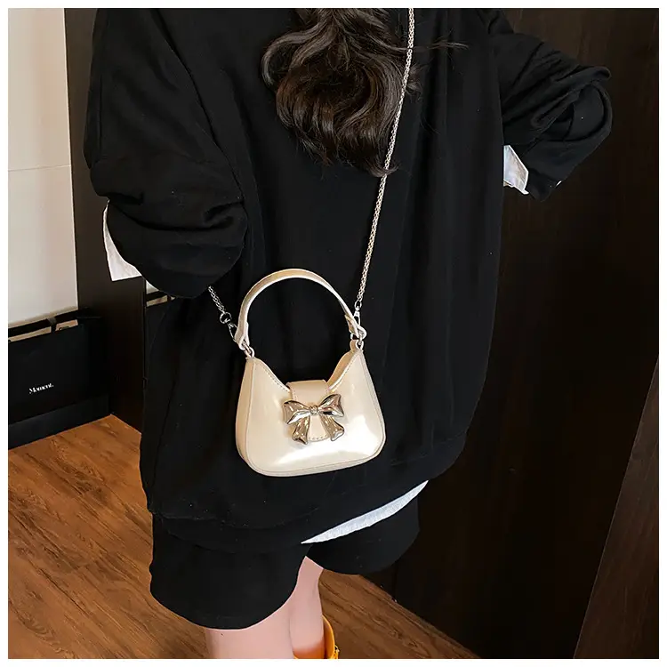 Red Mini Bow Shoulder Crossbody Bag 2024 — feature 16