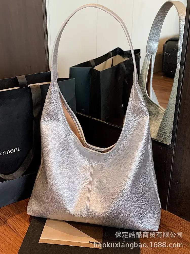 Cream Large Capacity Women's Shoulder Bag 2025 - Image 4