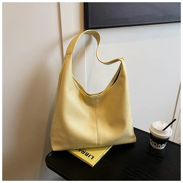 Cream Large Capacity Women's Shoulder Bag 2025 — feature 24