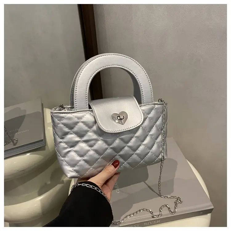 Women's Rhombic Chain Shoulder Bag White 2025 - Image 4