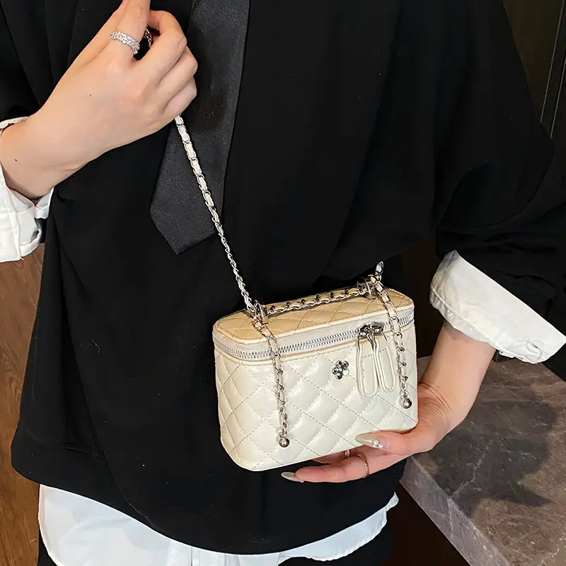 Silver Quilted Chain Shoulder Bag for Women 2026