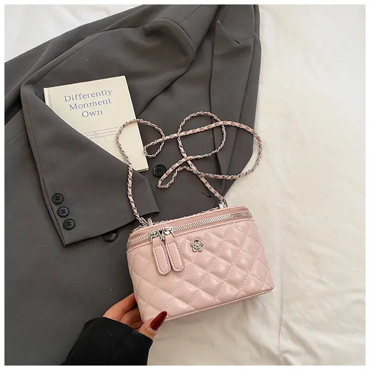 Silver Quilted Chain Shoulder Bag for Women 2026