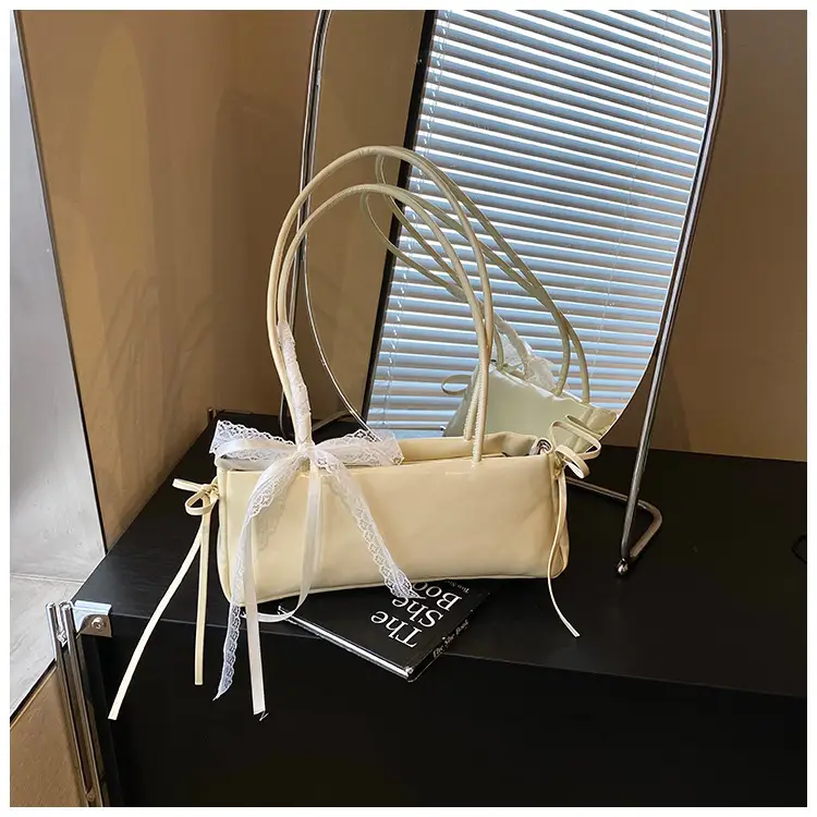 Silver Glitter Shoulder Bag for Women 2026 — feature 43