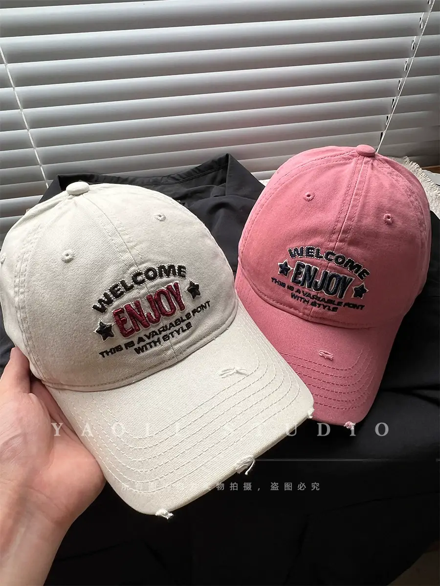 Women Face-Slimming Sunshade Cap with Embroidered Design — feature 4