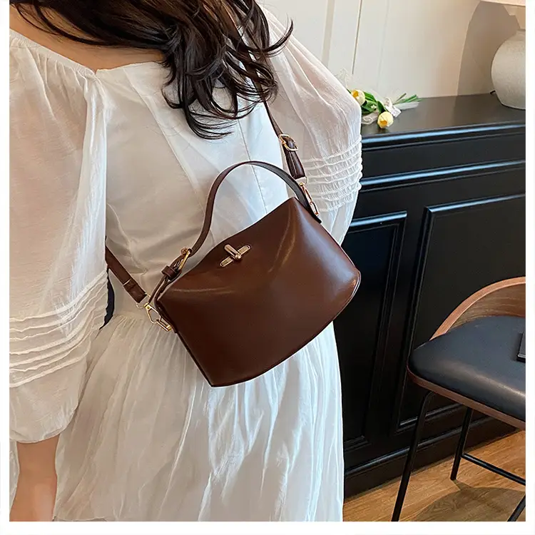 Beige Lock Single Shoulder Crossbody Bag for Women — feature 17