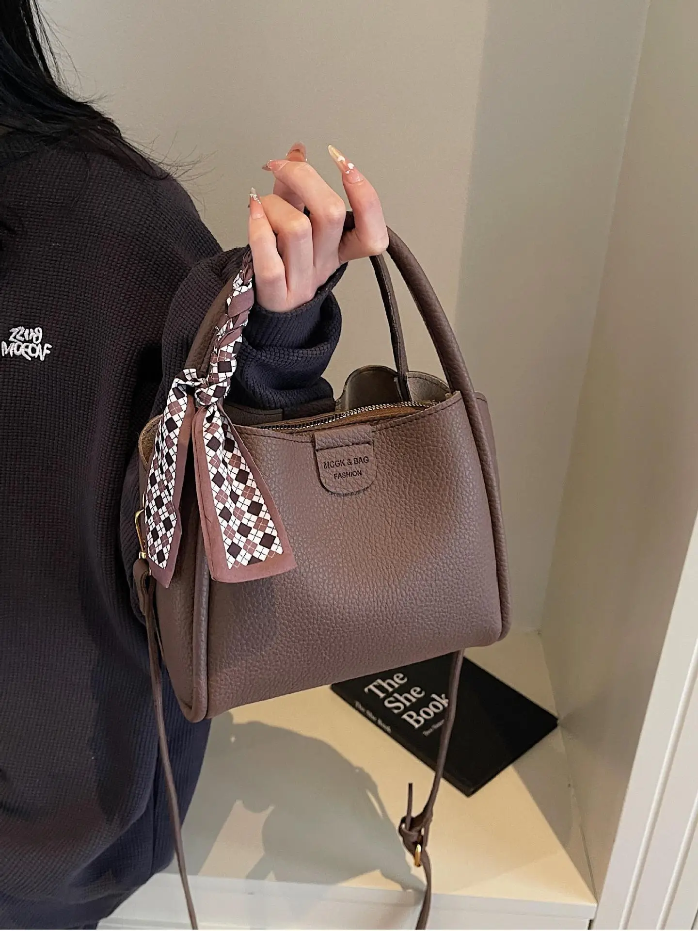 Women's Crossbody Bag Beige Lace Shoulder Crossbody Commuter Bag