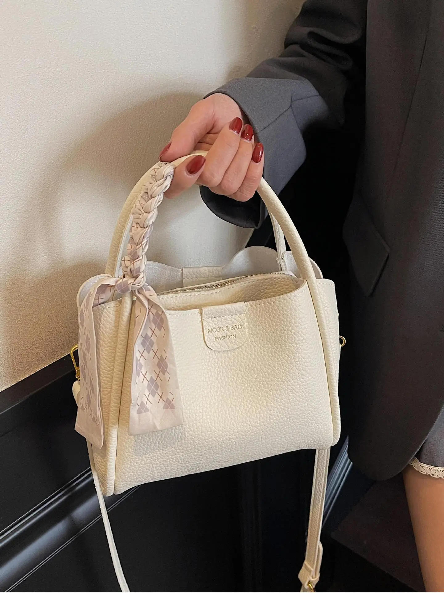 Women's Crossbody Bag Beige Lace Shoulder Crossbody Commuter Bag