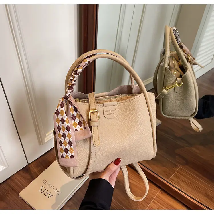 Women's Crossbody Bag Beige Lace Shoulder Crossbody Commuter Bag — feature 18