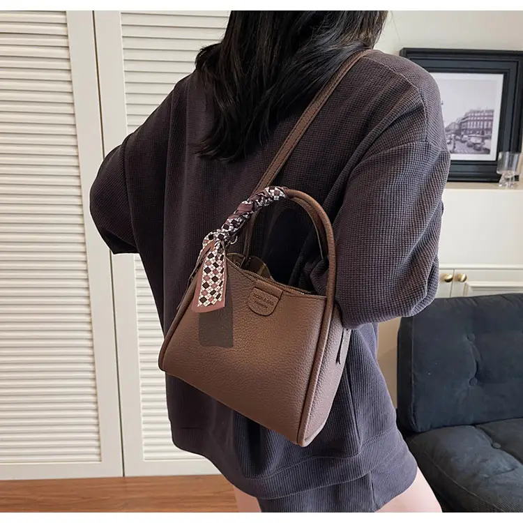 Women's Crossbody Bag Beige Lace Shoulder Crossbody Commuter Bag — feature 23