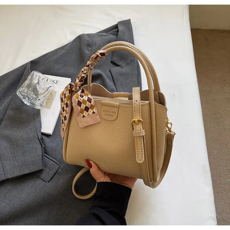 Women's Crossbody Bag Beige Lace Shoulder Crossbody Commuter Bag — feature 30